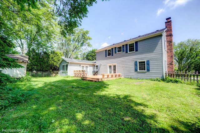950 Belmar Lane, Buffalo Grove, IL 60089