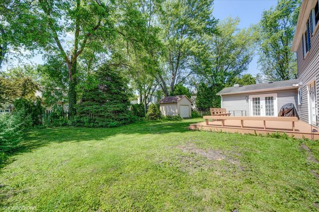 950 Belmar Lane, Buffalo Grove, IL 60089