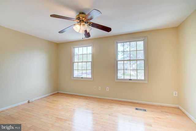 8541 KOLUDER, Lorton, VA 22079
