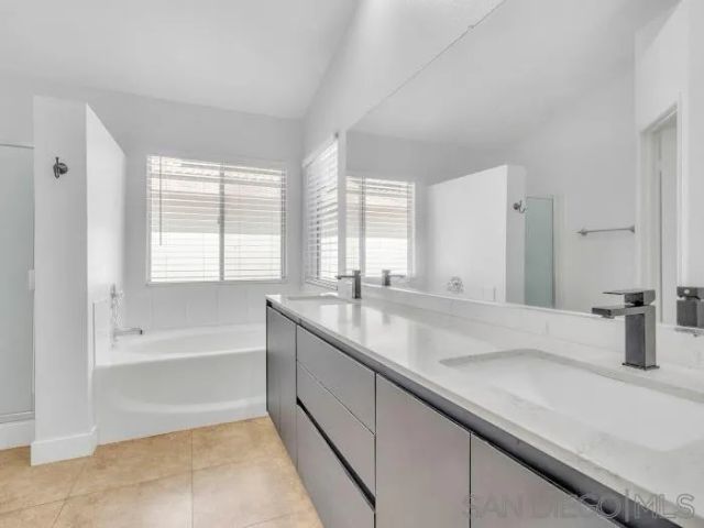 1113 Pacific Grove Loop, Chula Vista, CA 91915