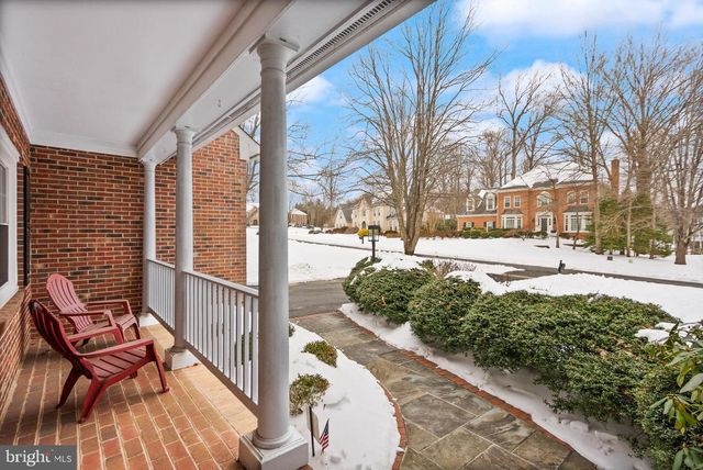 1134 ROUND PEBBLE LN, Reston, VA 20194