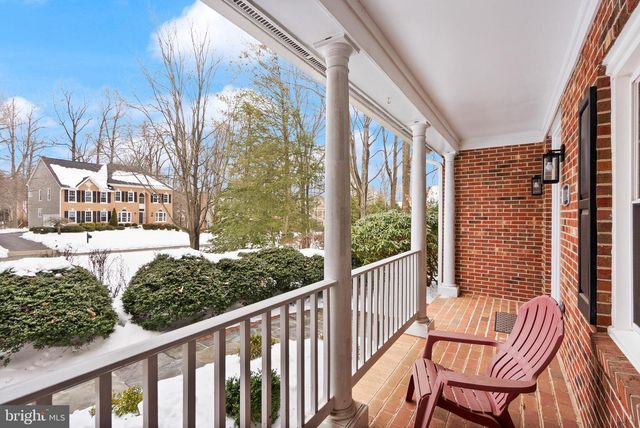 1134 ROUND PEBBLE LN, Reston, VA 20194