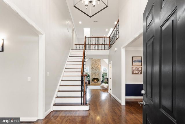 1134 ROUND PEBBLE LN, Reston, VA 20194