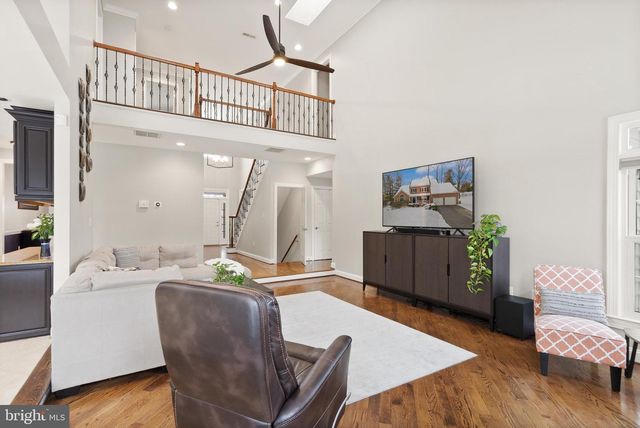 1134 ROUND PEBBLE LN, Reston, VA 20194