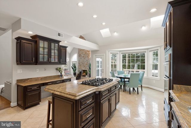 1134 ROUND PEBBLE LN, Reston, VA 20194