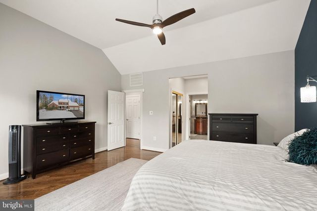 1134 ROUND PEBBLE LN, Reston, VA 20194