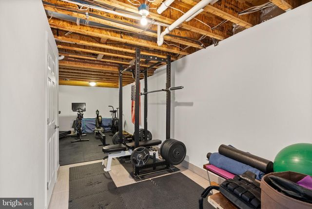 1134 ROUND PEBBLE LN, Reston, VA 20194