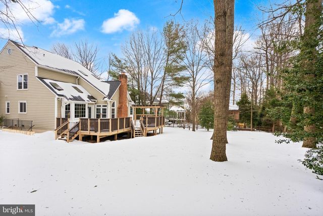 1134 ROUND PEBBLE LN, Reston, VA 20194