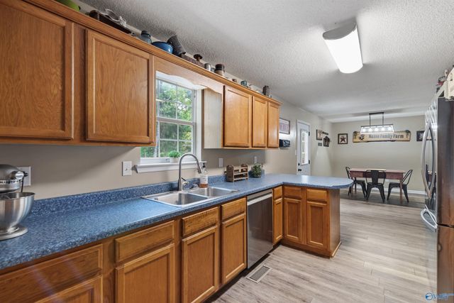 1343 Neel School Road, Danville, AL 35619