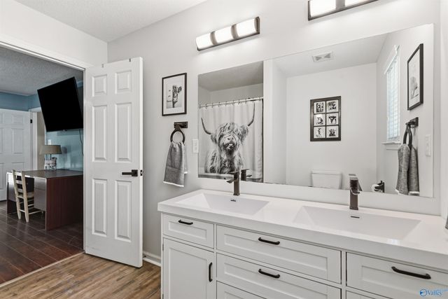 1343 Neel School Road, Danville, AL 35619