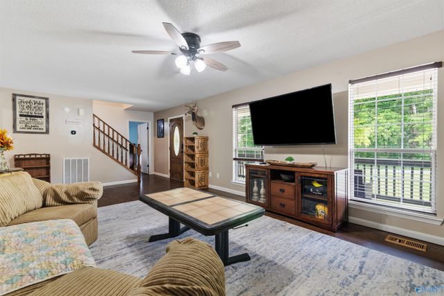 1343 Neel School Road, Danville, AL 35619