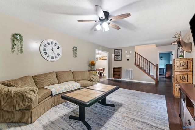 1343 Neel School Road, Danville, AL 35619