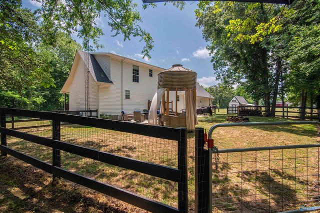1343 Neel School Road, Danville, AL 35619