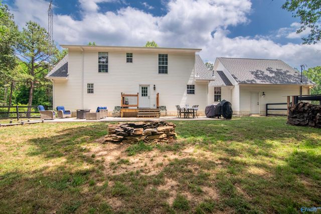 1343 Neel School Road, Danville, AL 35619