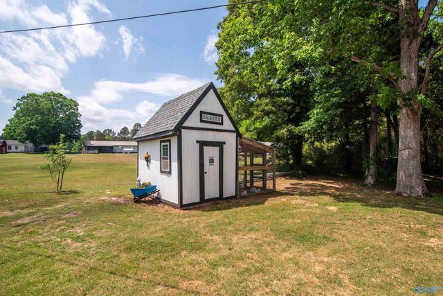1343 Neel School Road, Danville, AL 35619