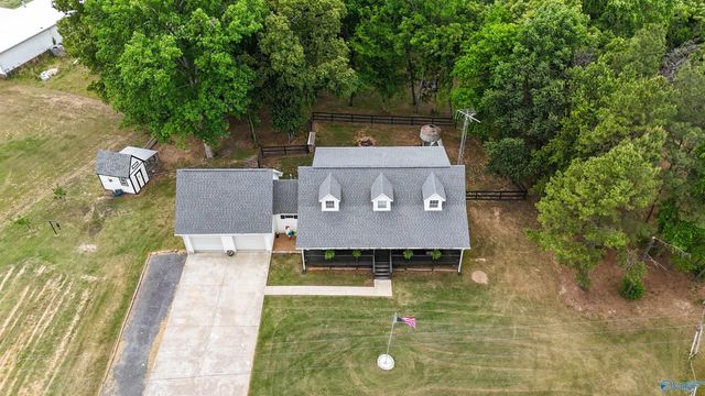 1343 Neel School Road, Danville, AL 35619