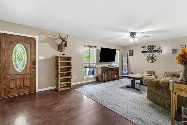 1343 Neel School Road, Danville, AL 35619