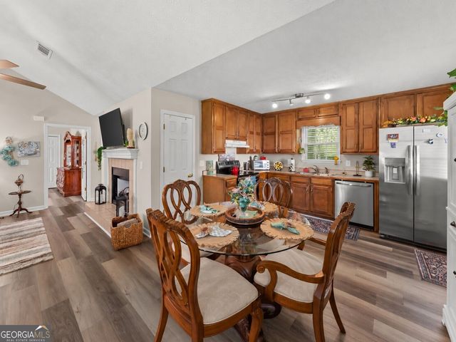 2560 Fairlane Drive, Cumming, GA 30041