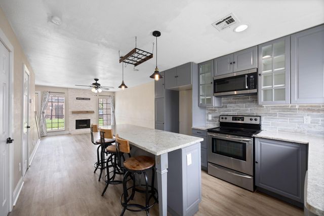 9901 Sharpcrest Street F3, Houston, TX 77036