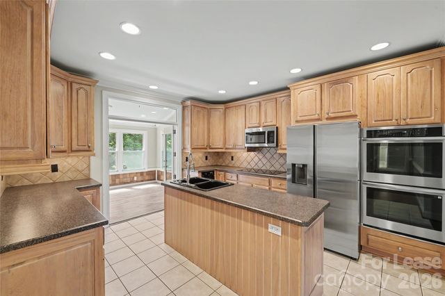 2545 Rea Road, Charlotte, NC 28226