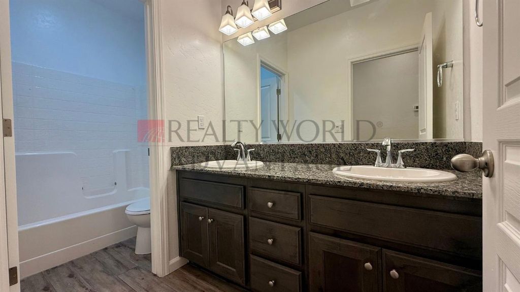 Image 13 of property listing at 2269 Cortner Street, Hanford, CA 93230