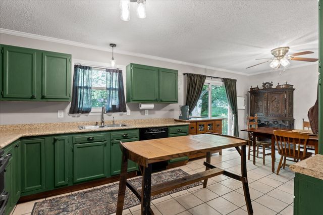 934 Spurling Drive, Hixson, TN 37343