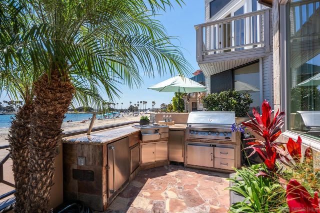 2741 Bayside Walk, San Diego, CA 92109