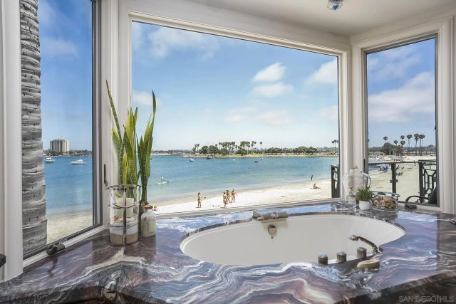 2741 Bayside Walk, San Diego, CA 92109