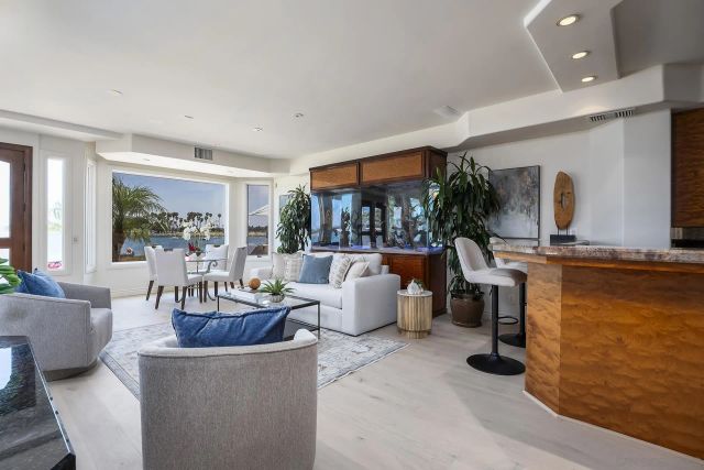 2741 Bayside Walk, San Diego, CA 92109