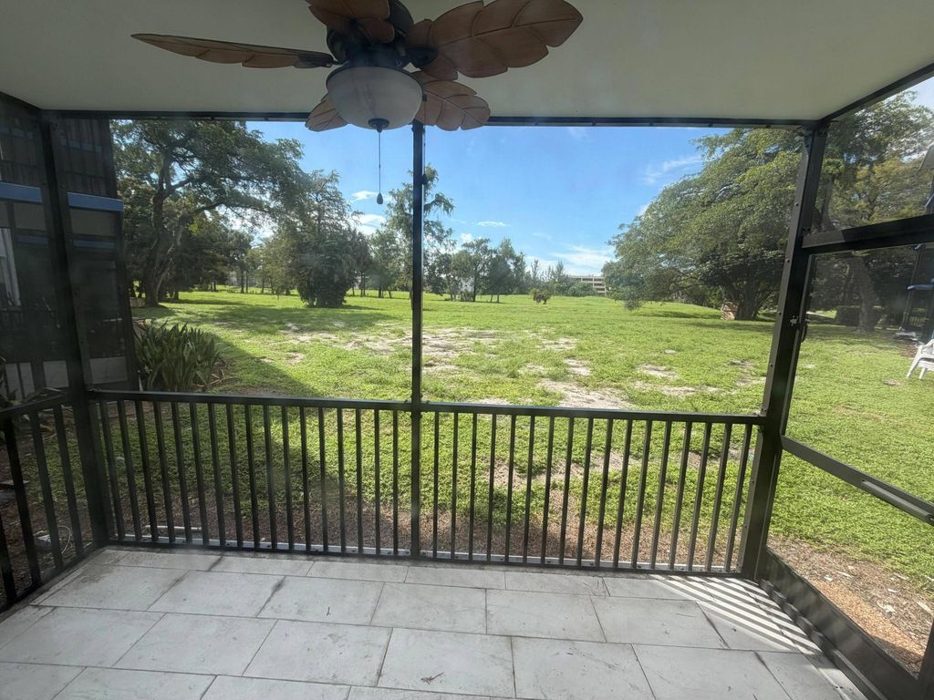 6260 S Falls Cir Drive 105, Lauderhill, FL 33319
