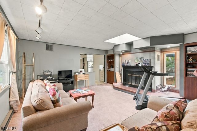 22 Summerall Rd, Franklin Twp., NJ 08873