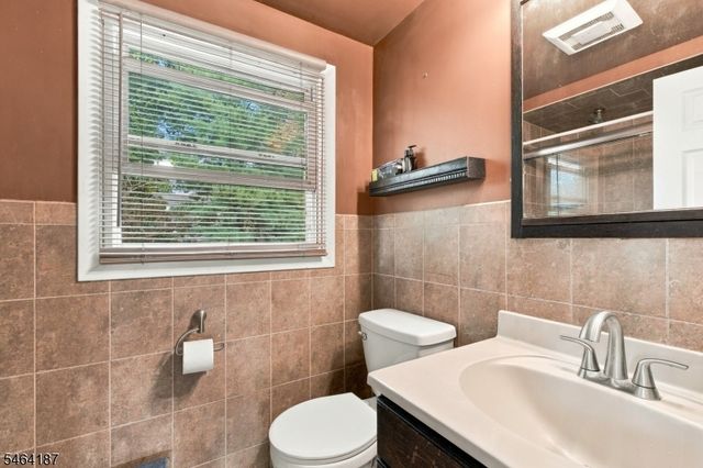 22 Summerall Rd, Franklin Twp., NJ 08873