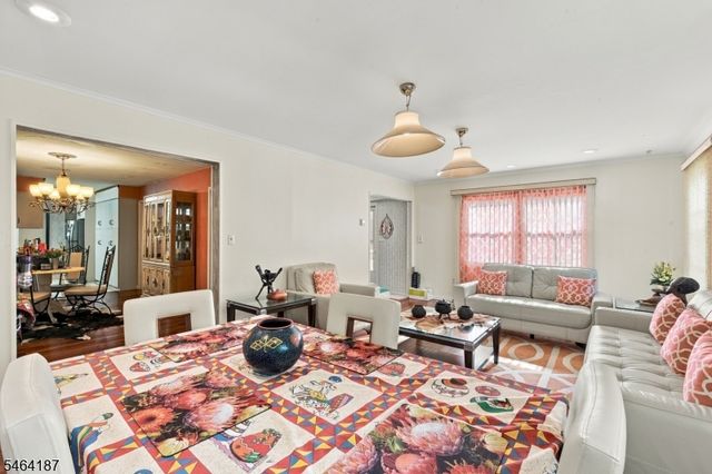 22 Summerall Rd, Franklin Twp., NJ 08873