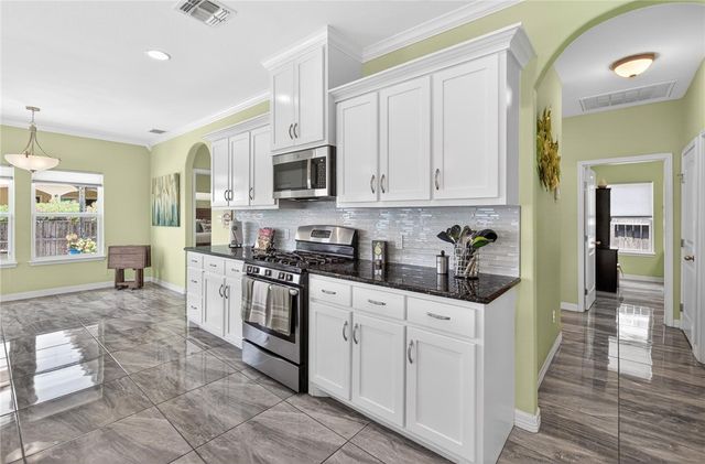 15853 GRENADINE Dr, Corpus Christi, TX 78418