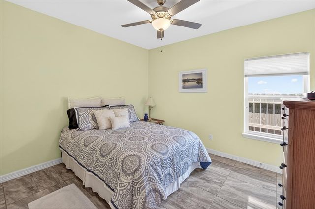 15853 GRENADINE Dr, Corpus Christi, TX 78418
