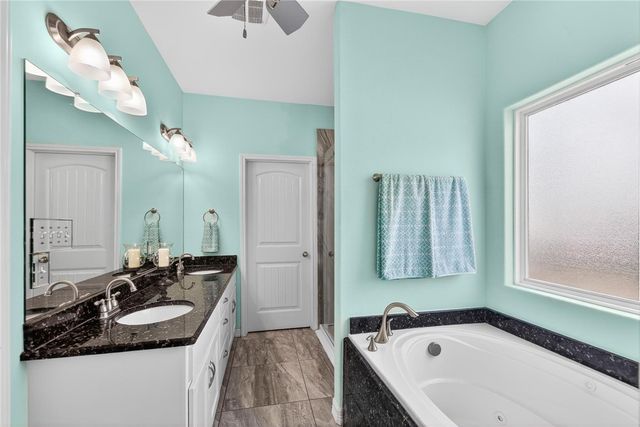 15853 GRENADINE Dr, Corpus Christi, TX 78418