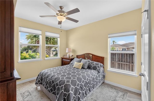 15853 GRENADINE Dr, Corpus Christi, TX 78418