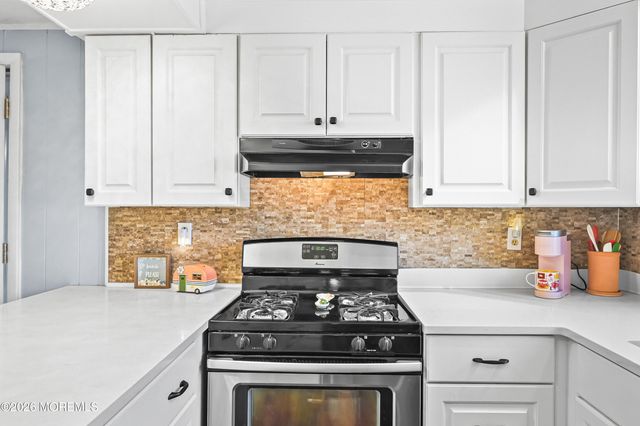 615 Lane G, Hazlet, NJ 07730