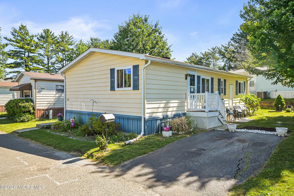 615 Lane G, Hazlet, NJ 07730