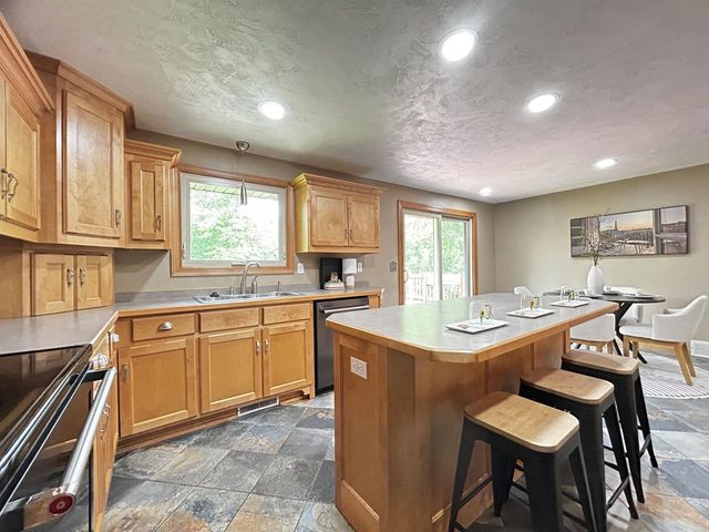 2762 KLEE STREET, Green Bay, WI 54313