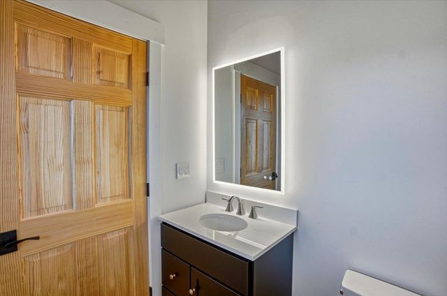 225 Viscido Drive, Ferrisburgh, VT 05491