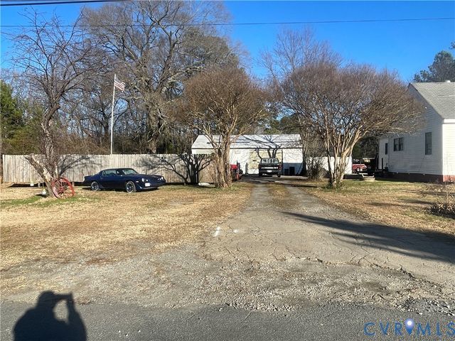 10211 Elokomin Ave, North Chesterfield, VA 23237