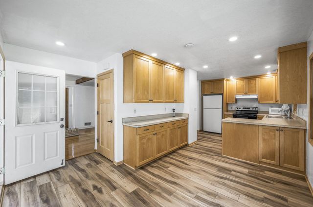 2583 County Road F E, White Bear Twp, MN 55110