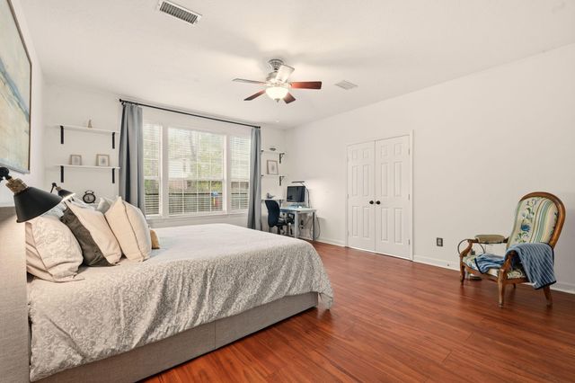 60 W Twinberry Place, The Woodlands, TX 77381