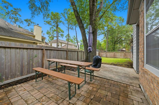 60 W Twinberry Place, The Woodlands, TX 77381