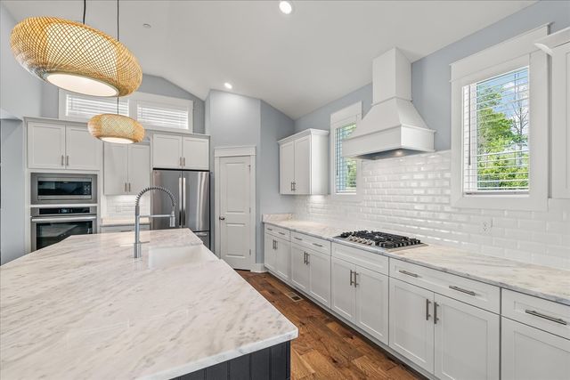 2190 Broadway St, Nolensville, TN 37135