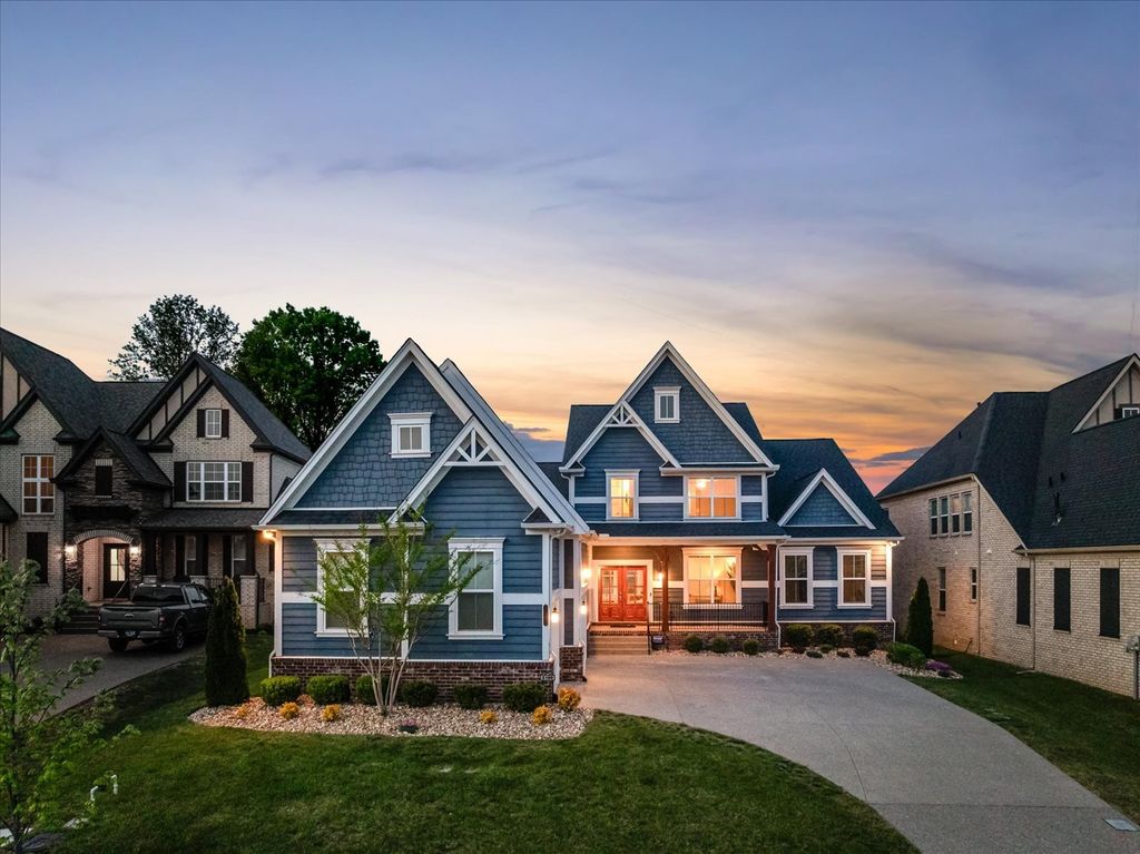 2190 Broadway St, Nolensville, TN 37135