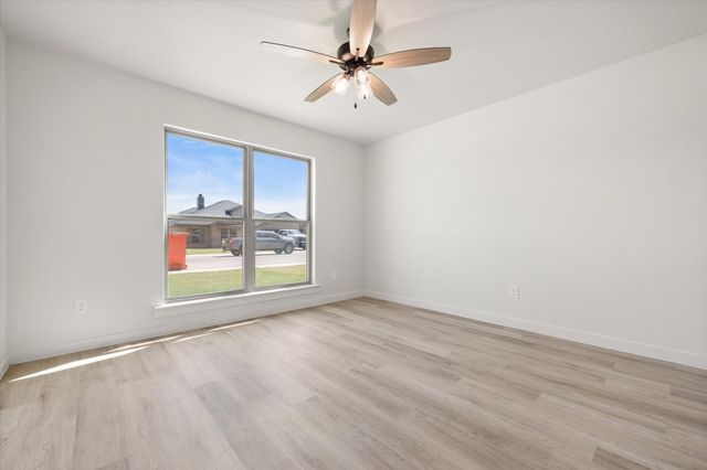 7008 16th Street, Lubbock, TX 79416
