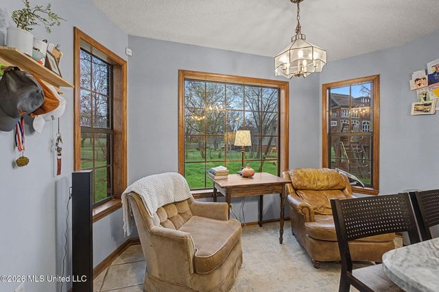 7630 Whitten Hill Drive, Olive Branch, MS 38654