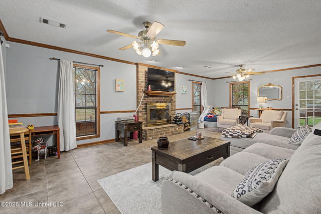 7630 Whitten Hill Drive, Olive Branch, MS 38654